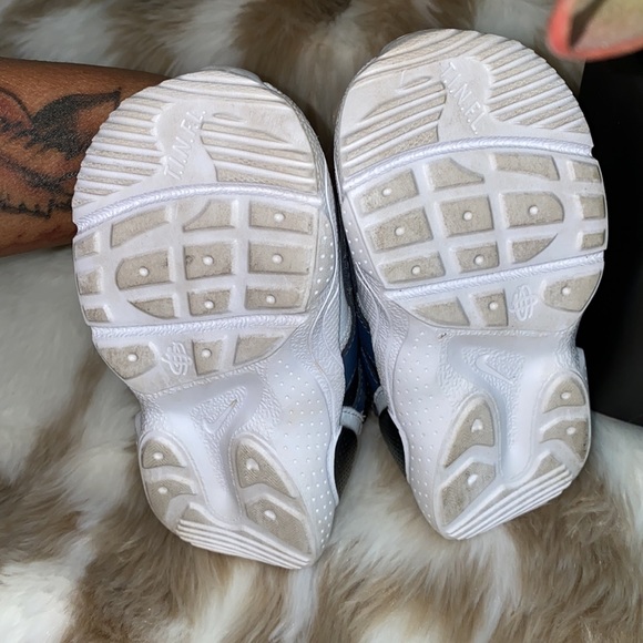 Nike infant girl shoes - Picture 3 of 3